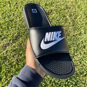 Nike | Shoes | New Nikebenassi Jdi Mens Size 3 34388090  display picture 1